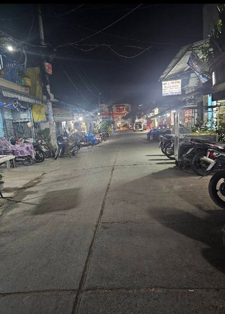 Nhà hẻm xe tải 36m² Kinh Dương Vương, Bình Tân - Giá 4.2 tỷ