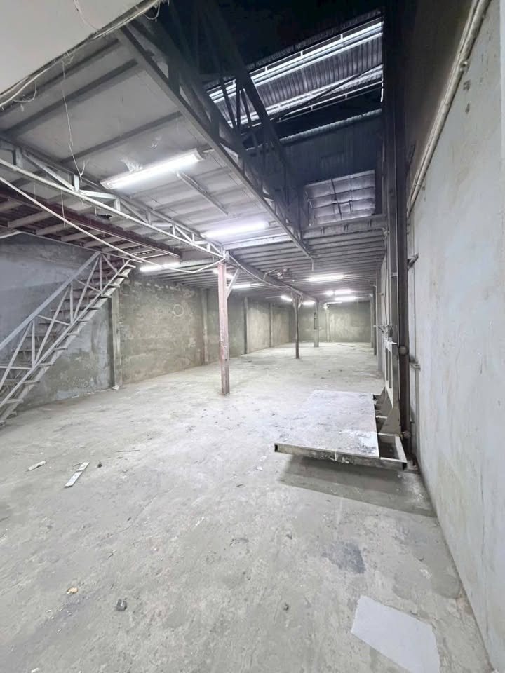Cho thuê kho xưởng Hóc Môn 400m² đường xe tải - Giá 15 triệu/tháng