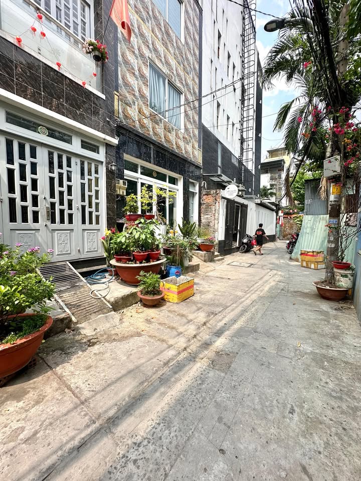 Nhà riêng Bình Thạnh Nơ Trang Long 54m² 4.75 tỷ - Ô tô vào tận nhà