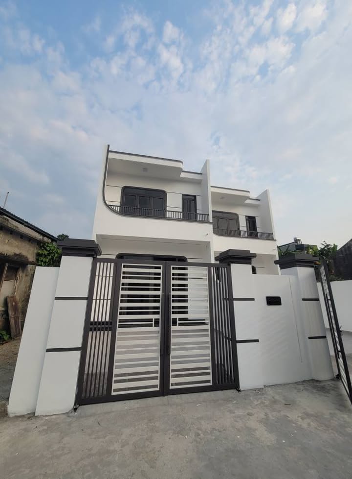 Nhà Phố Thanh Sơn 8 Uông Bí - 100m² Mới Tinh, Sẵn Sàng Ở Ngay