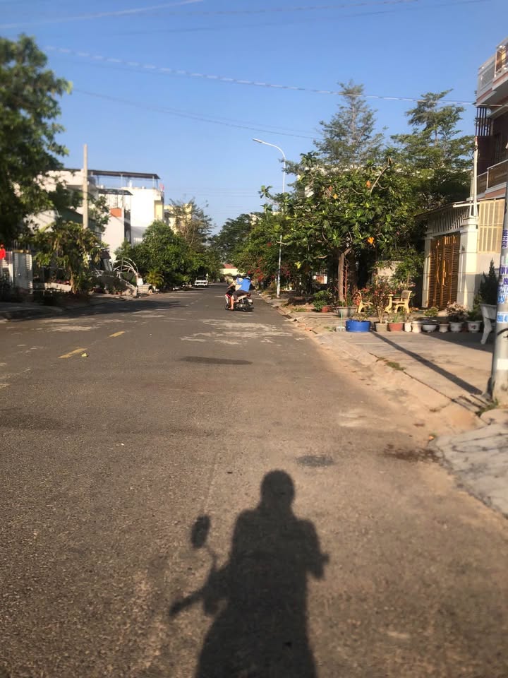 Đất KDC Hùng Vương, Phan Thiết 210m² - Sổ hồng sẵn, Giá 6.8 tỷ