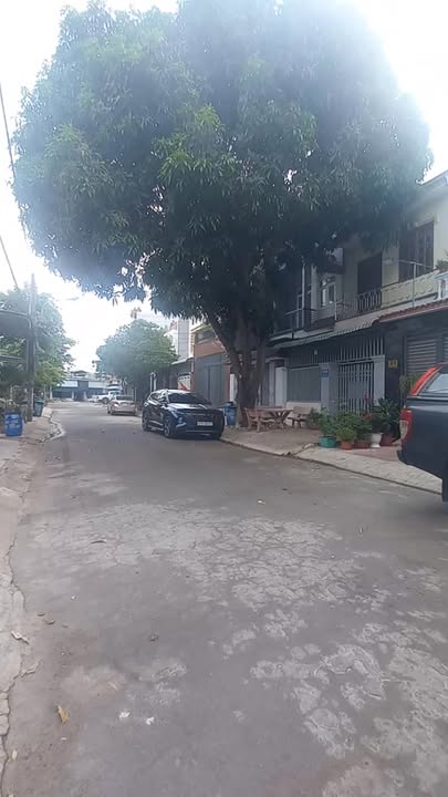 Nhà 1 Trệt 1 Lầu Sân Thượng 106m² Tại Dĩ An - Giá 6.5 Tỷ