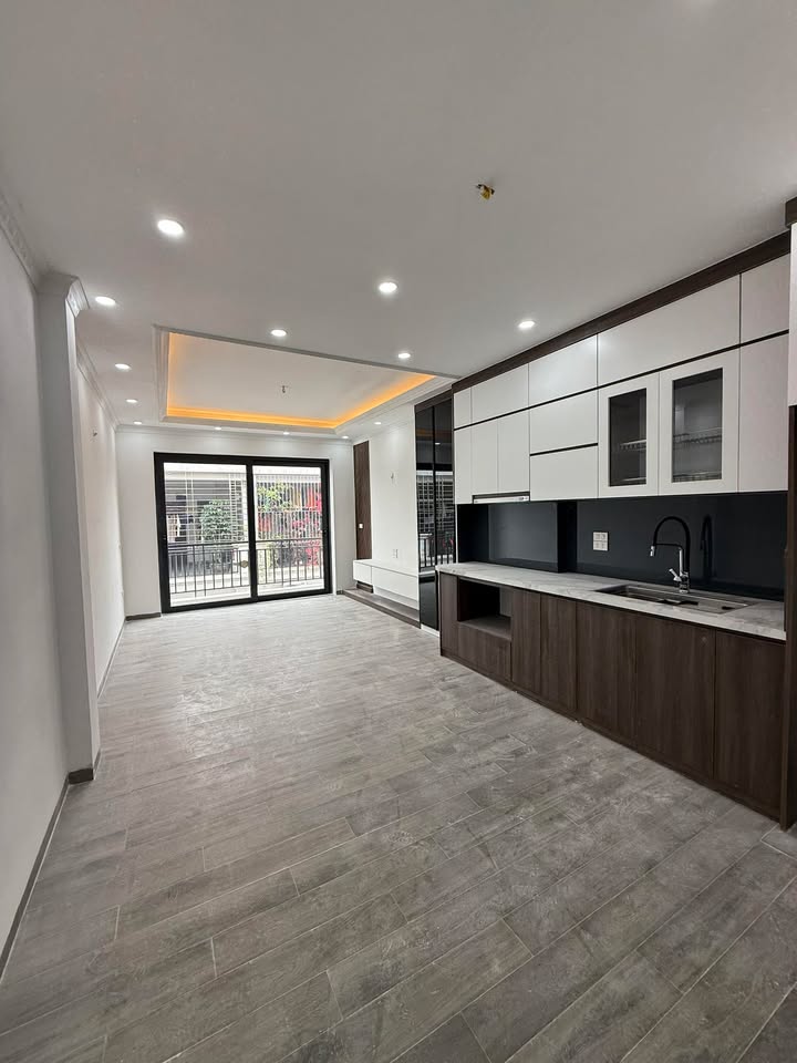 Nhà Phố Ngoại Giao Đoàn 40m² 4 Tầng - Mặt Tiền Bề Thế Giá 11 Tỷ