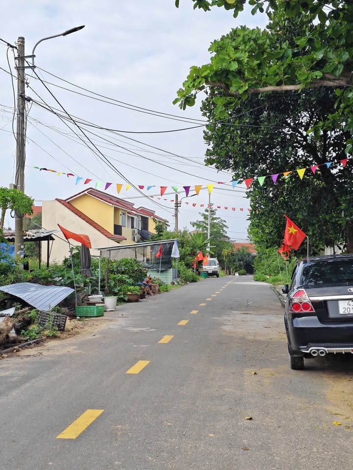 Đất Nền Hội An 100m² - Sổ Hồng Sẵn Sàng, Giá 2 Tỷ - An Cư Lý Tưởng