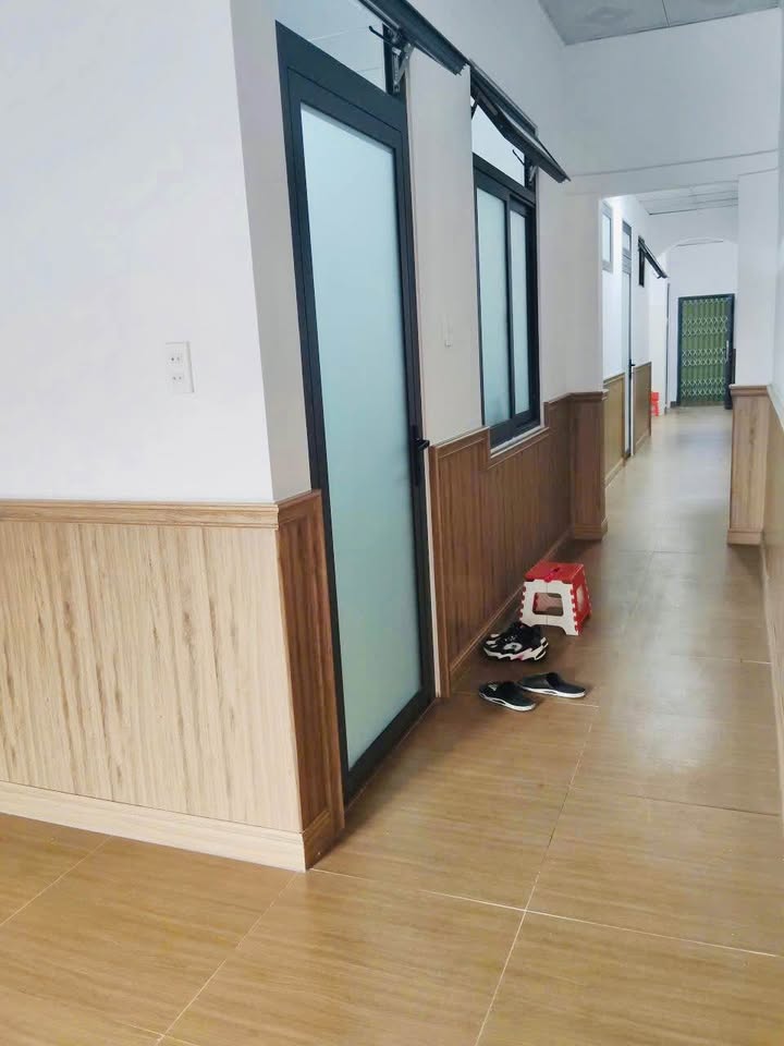 Nhà Đường Vạn Thành Đà Lạt 140m² - 3PN, Ô tô tận nơi, Giá 2.2 Tỷ