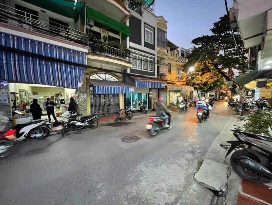 Nhà 3 Tầng Mặt Tiền 5m Đường Phạm Hữu Điều, Hải Phòng - 6.95 Tỷ