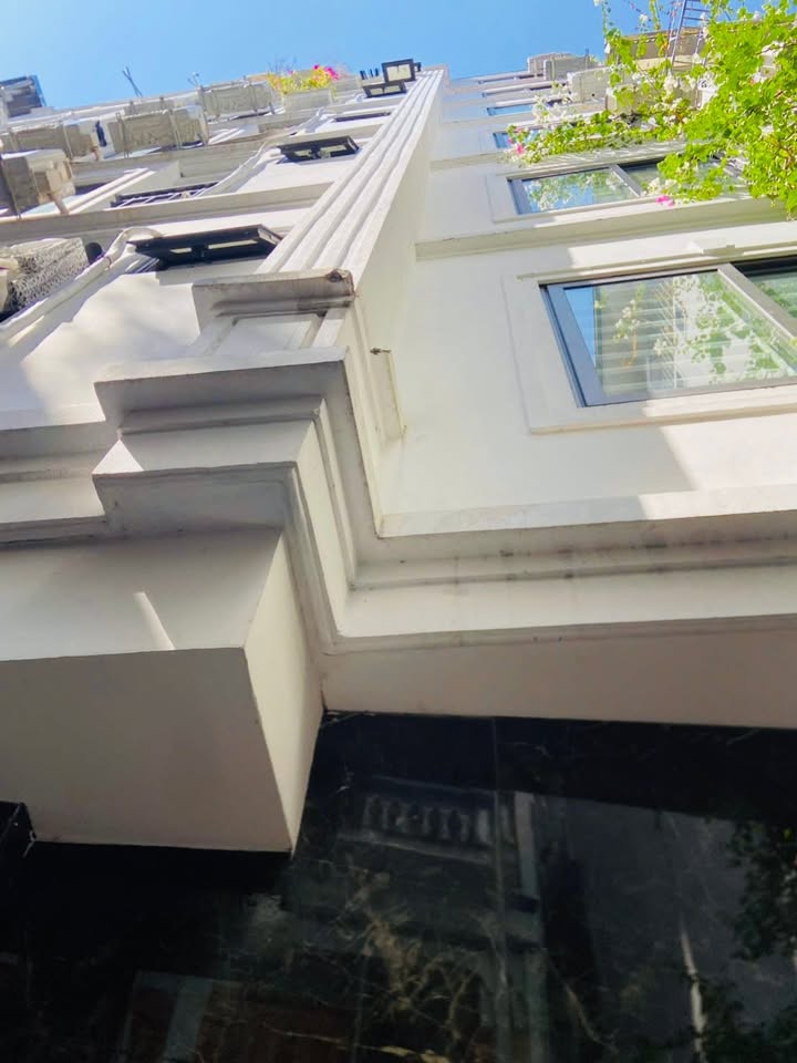 Chung cư mini Xuân La 63m² - 17 phòng full nội thất - Sổ đỏ 15.9 tỷ