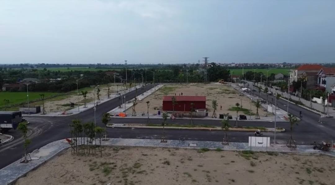 Bán Đất Vĩnh Xá Kim Động 100m² - Hơn 2 Tỷ, Hướng Đông Sáng Sủa