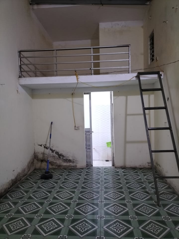 Phòng Trọ 20m² Gác Xép Ngõ 209 Đại Hưng - Giá 1.4 Triệu/Tháng