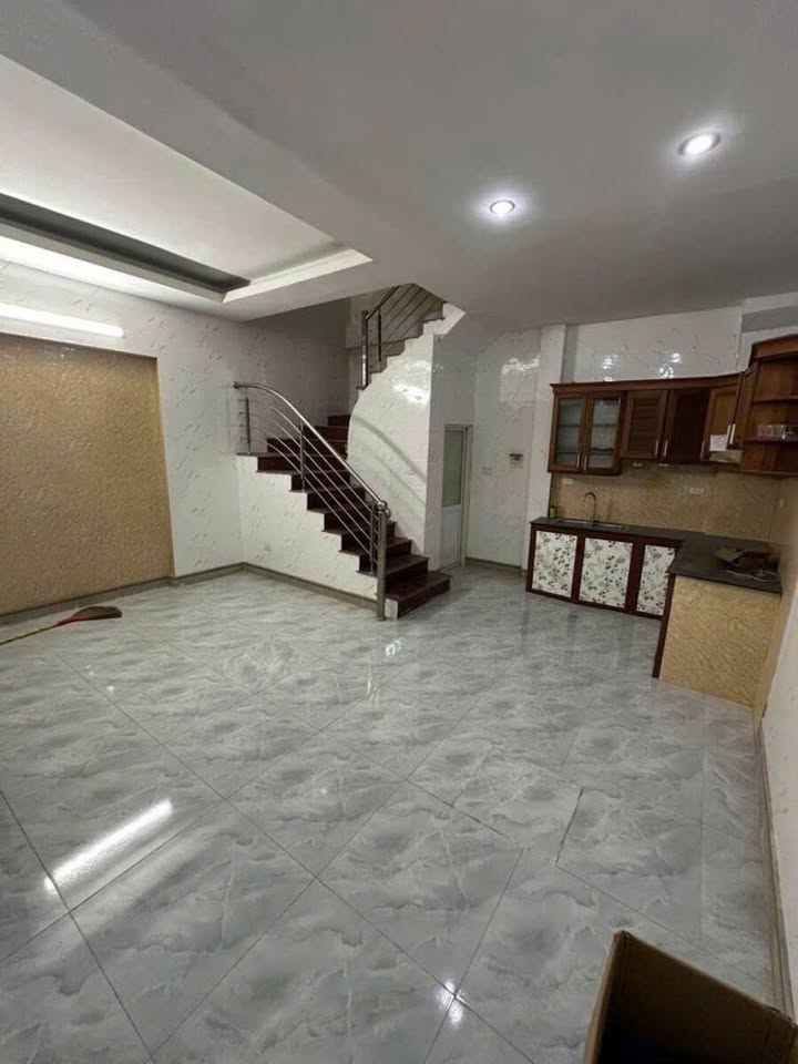 Nhà Khuyến Lương 38m² 4 Tầng, 3PN, Sổ Đỏ Chính Chủ - Giá 6.3 Tỷ