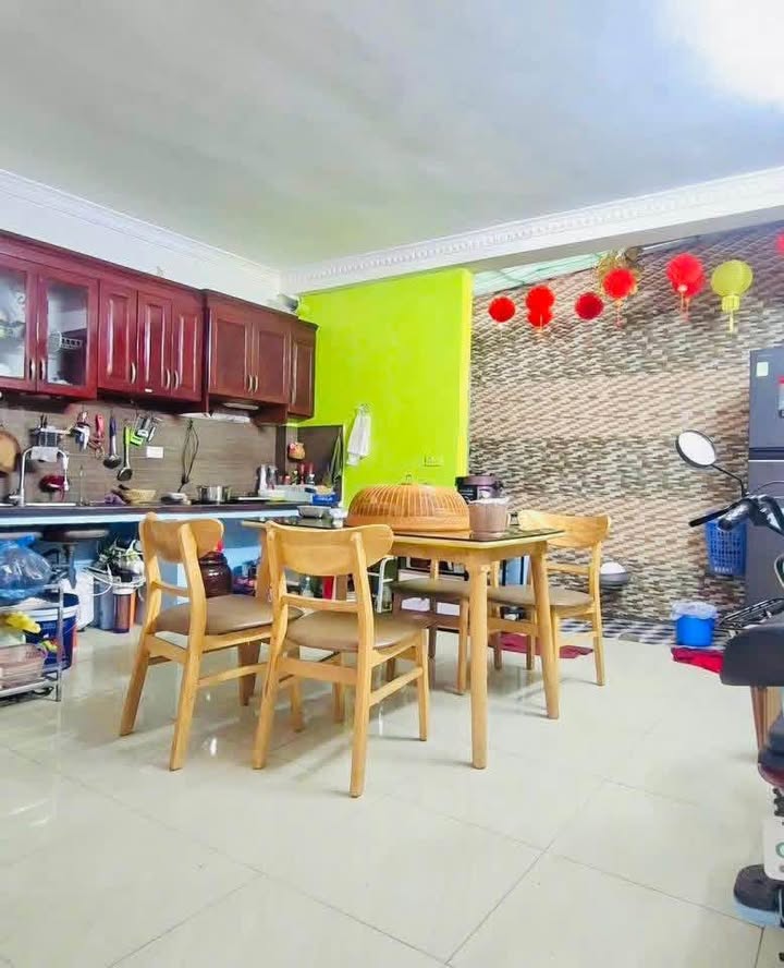 Nhà 51m² 2.5 Tầng Ngõ Vĩnh Trường, Nam Định - Giá 1.68 Tỷ