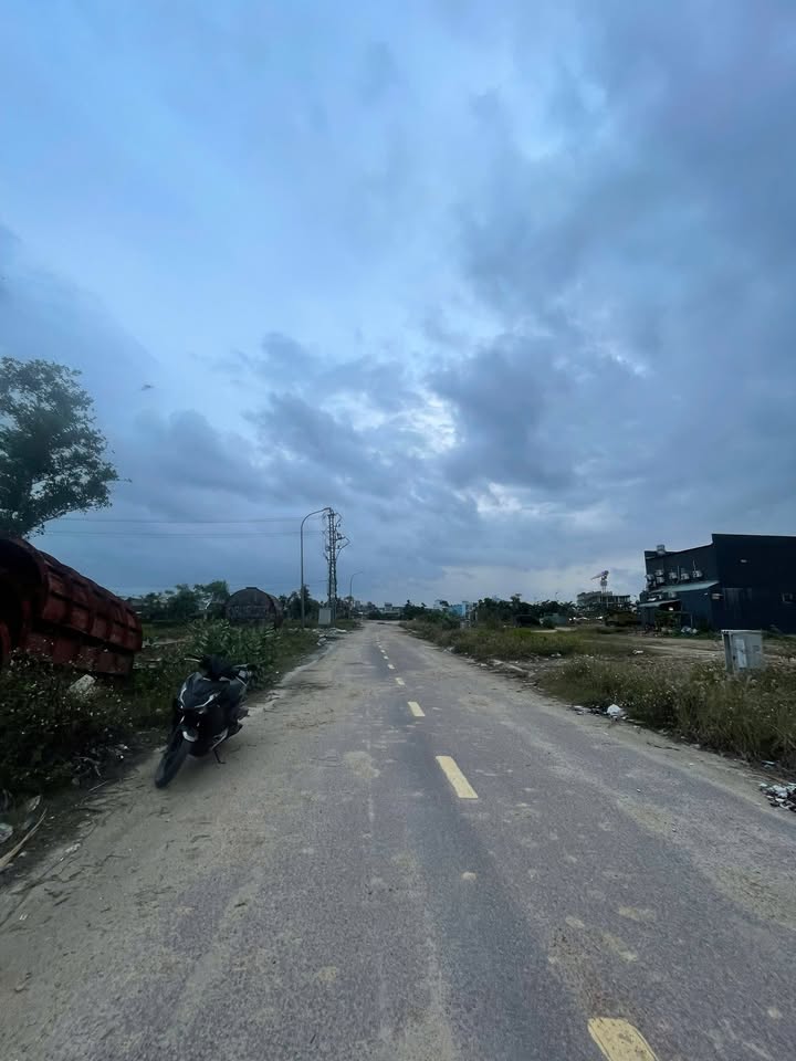 Bán Đất Nền 100m² Phường Long Vân, Quy Nhơn - Giá 2.3 Tỷ