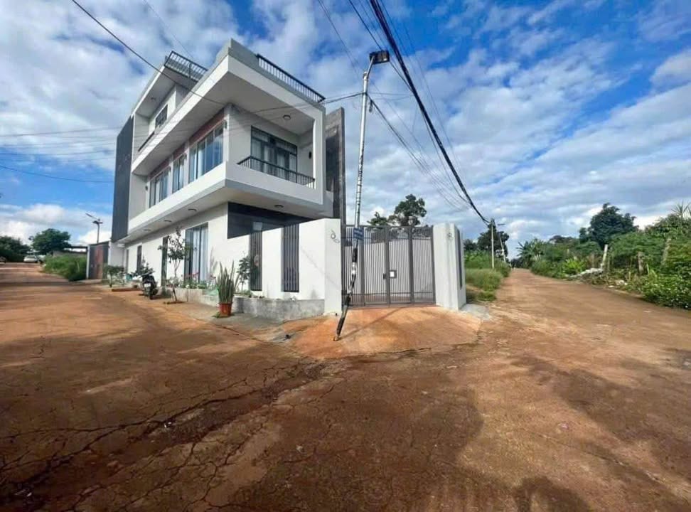 Bán Đất Mặt Tiền Nguyễn Huệ - Tân Lợi, Buôn Ma Thuột - 125m² - Giá 3.8 Tỷ