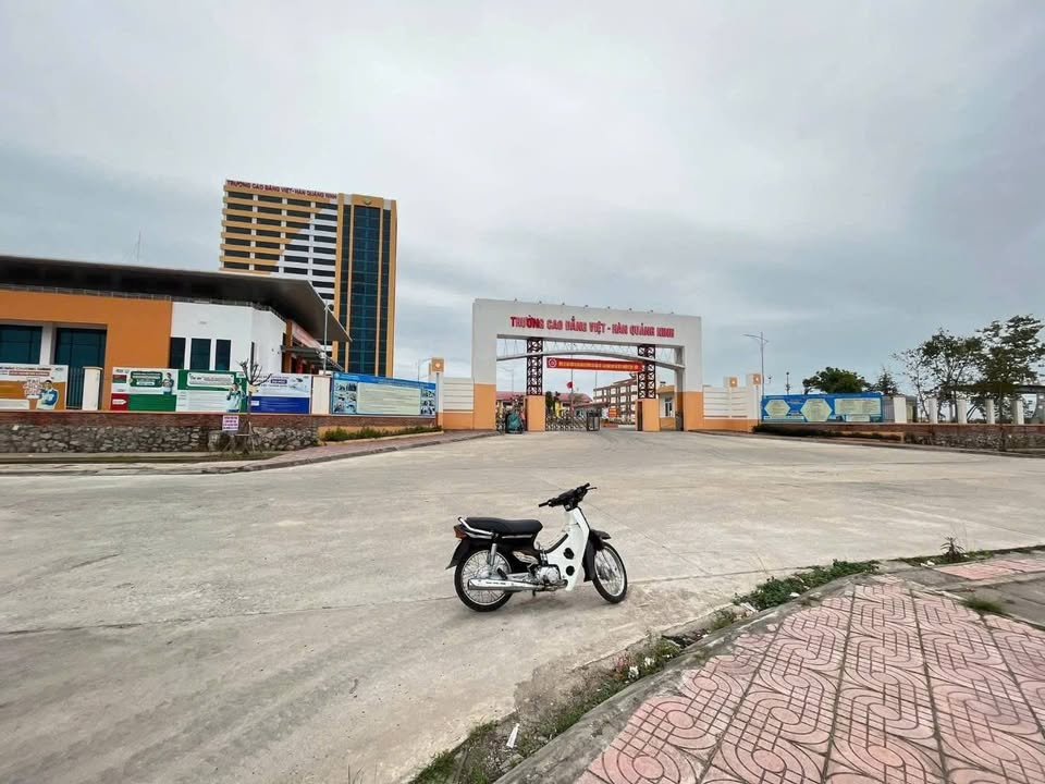 Bán Gấp Biệt Thự 422m² Mặt Tiền 25m Đường 25/4, Hạ Long - Vị Trí Vàng Kinh Doanh/Đầu Tư