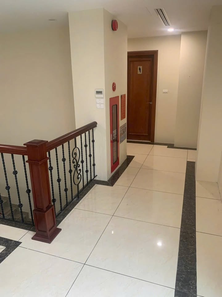 Cho thuê sàn văn phòng 104m² Đường Trường Sơn, Tân Bình - Giá tốt