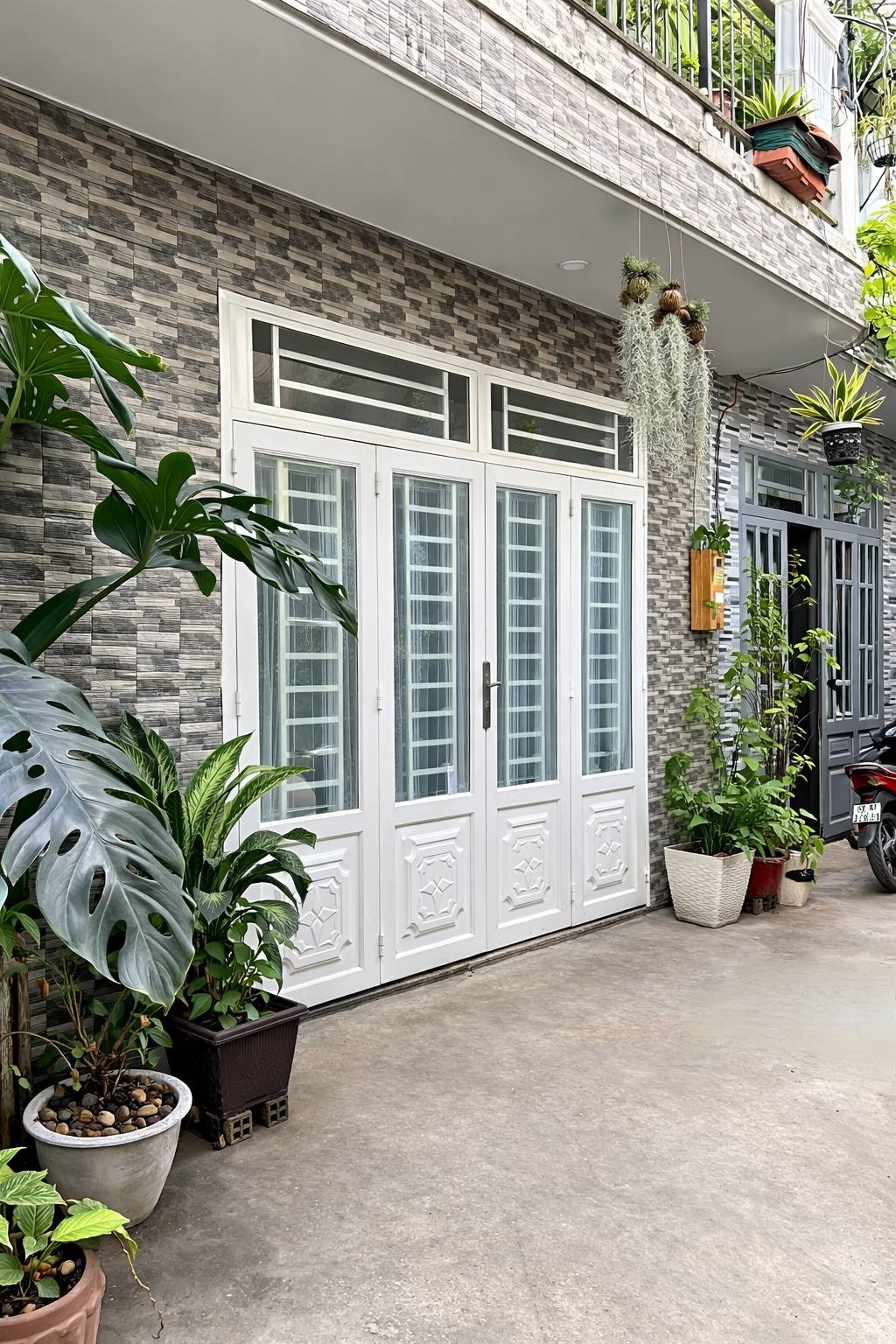 Nhà đẹp 2 tầng Bình Tân 34m² giá 3,4 tỷ - Vào ở ngay!