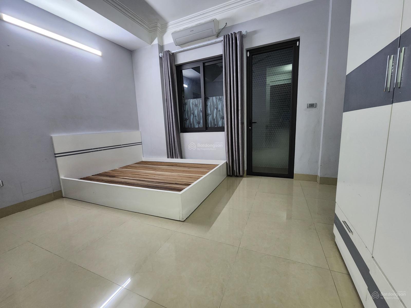 Căn hộ mini Nguyễn Đình Hoàn 22m² giá chỉ 4 triệu - Yên tĩnh, thuận tiện!