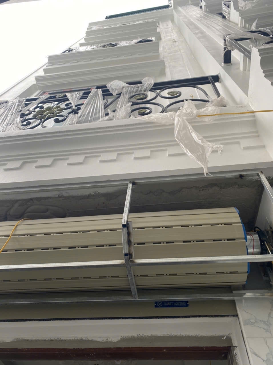 Nhà đẹp mới tinh Thạch Bàn 22m² giá 3.89 tỷ - Sổ đỏ chính chủ, thương lượng!