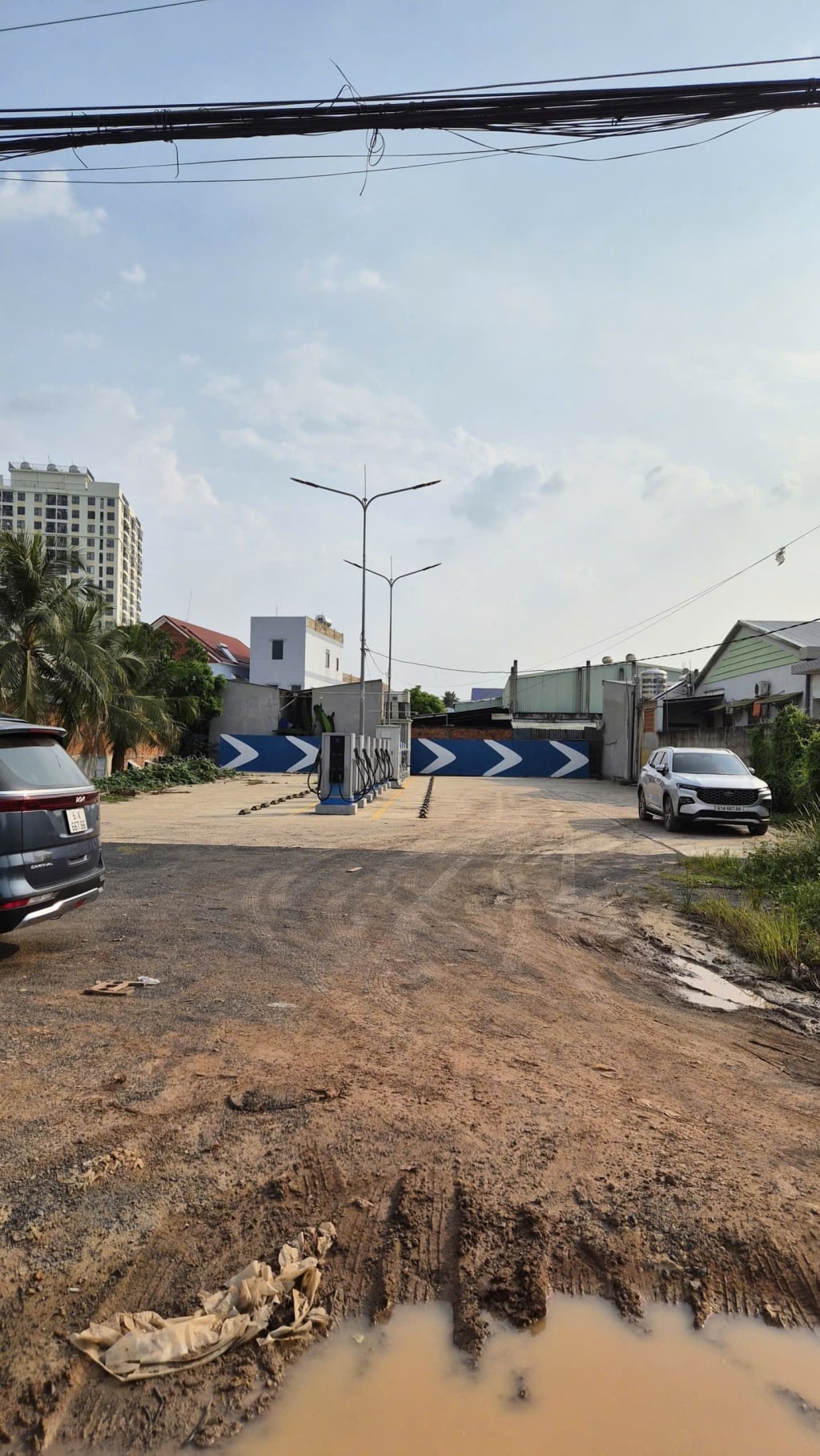 Lô đất đẹp mặt tiền Vĩnh Phú 40, 105m² giá 4.3 tỷ - Đầu tư lý tưởng ngay hồ nước