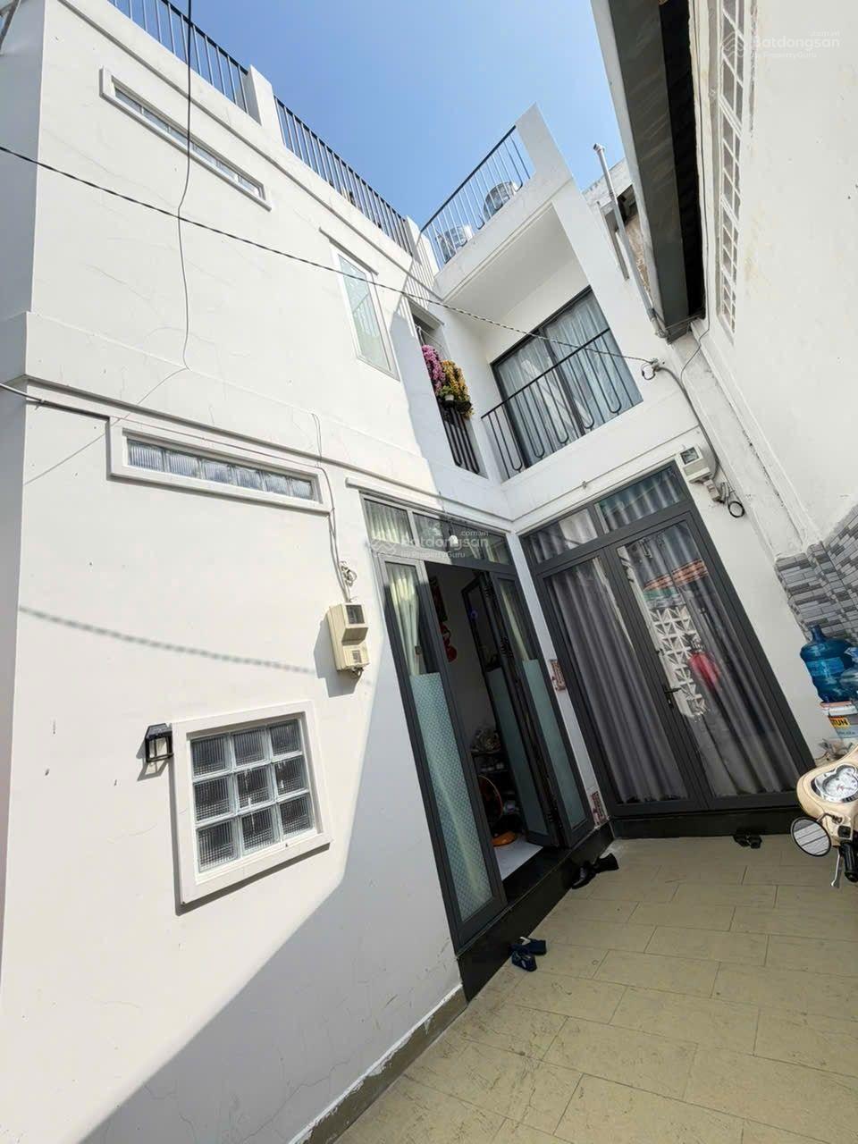 Nhà 2 tấm trên đường Hưng Phú, Quận 8 chỉ 2,58 tỷ - Không quy hoạch, sổ hồng riêng!