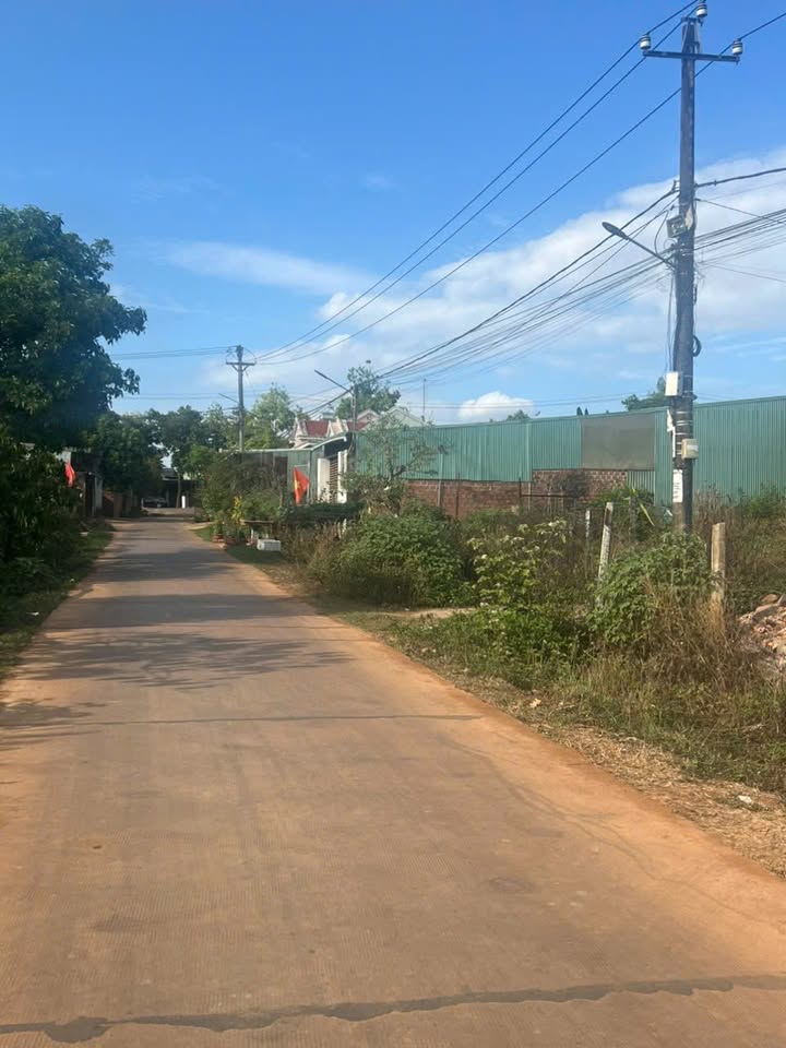 Bán Đất 140m² Ngô Quyền Quy Nhơn - Sổ Đỏ Sẵn Sàng - Giá 7xx Tỷ