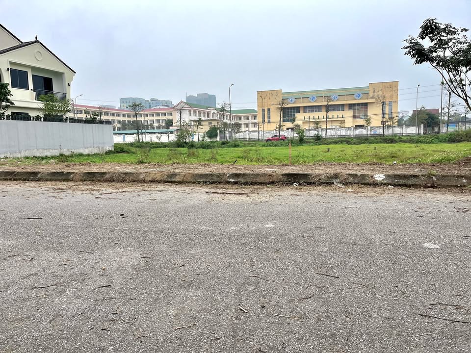 Bán đất KĐT NSC-Cửa Lò 200m² - Sát biển, gần trường học, công viên