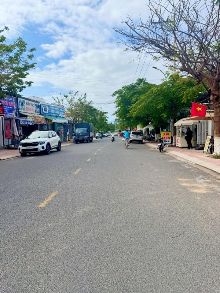 Bán Gấp Đất Mặt Tiền Tố Hữu Cam Ranh 469.4m² - Kinh Doanh Đắc Lợi