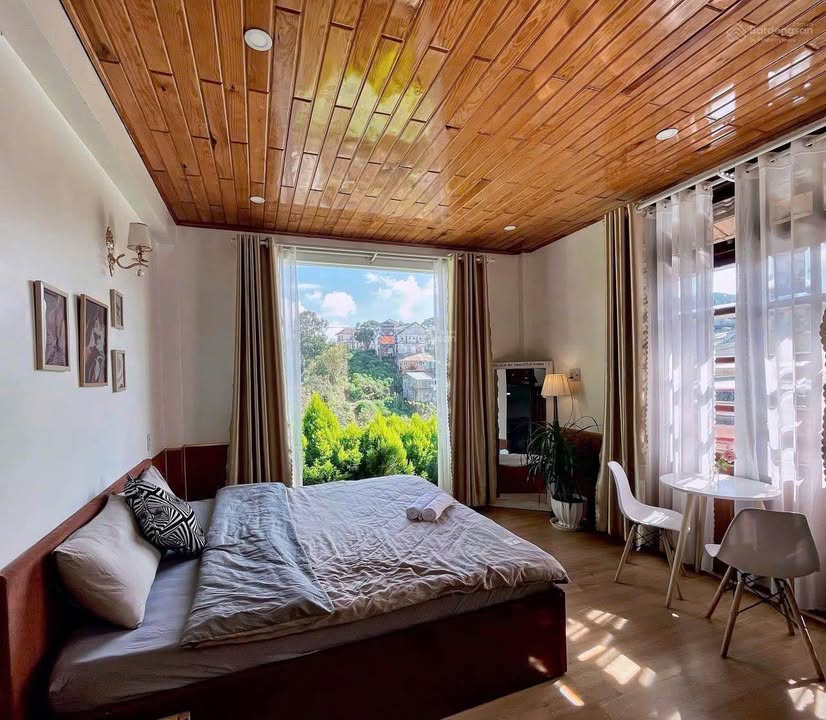 Bán Đất Tặng Biệt Thự Cũ Đường Tô Hiến Thành Đà Lạt 1269m² - Giá 30 Tỷ