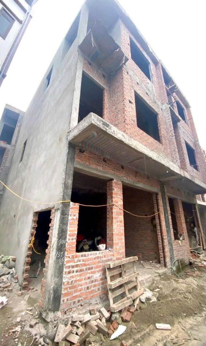 Nhà 3 Tầng Lộc Vượng, Nam Định - 50m², Gần Hồ Đầm Bét, Giá 2.55 Tỷ