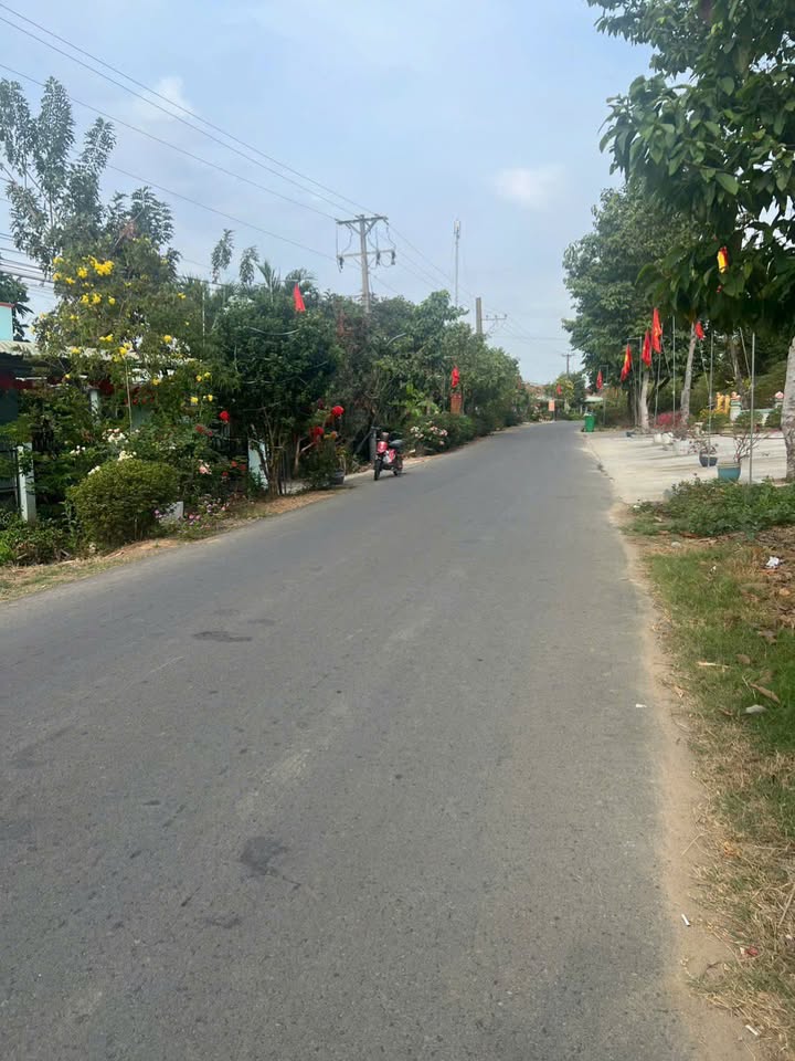 Đất Mặt Tiền Nhựa Tân Khánh, Dĩ An - 160m² - Giá 2.2 Tỷ TL Chính Chủ