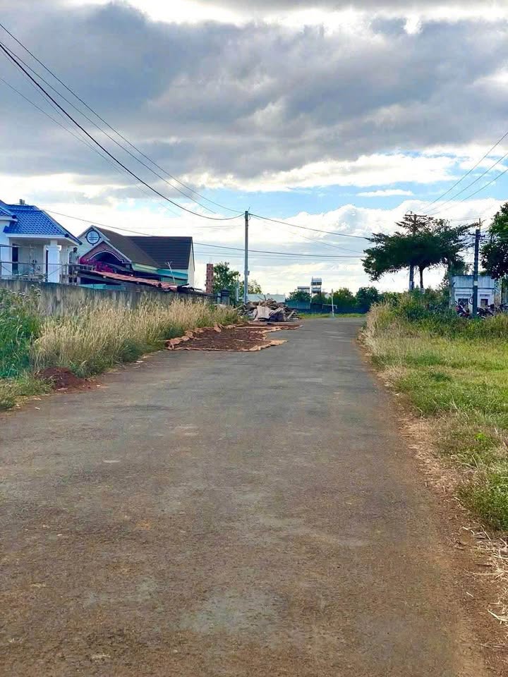 Đất Mặt Tiền Dương Minh Châu - Pleiku 450m² Sổ Đỏ Riêng