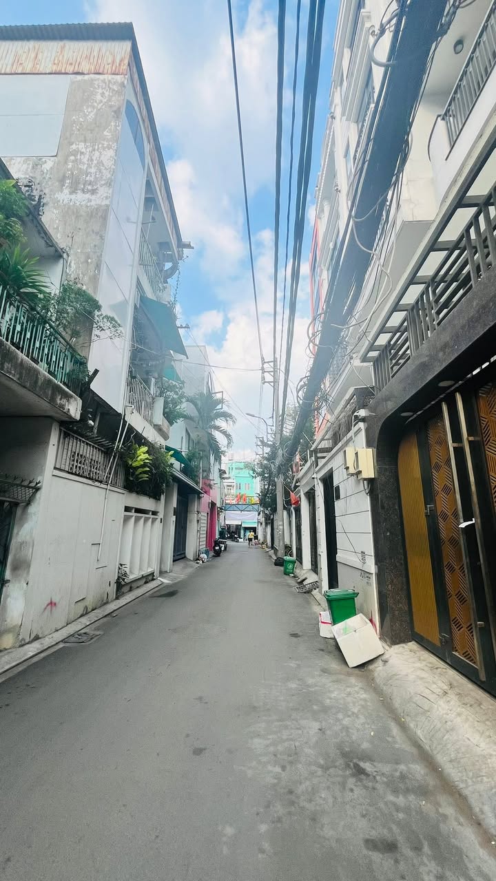 Nhà Hoàng Hoa Thám, Gò Vấp - 50m², 4 Tầng, Sổ Hồng Riêng 8.65 Tỷ