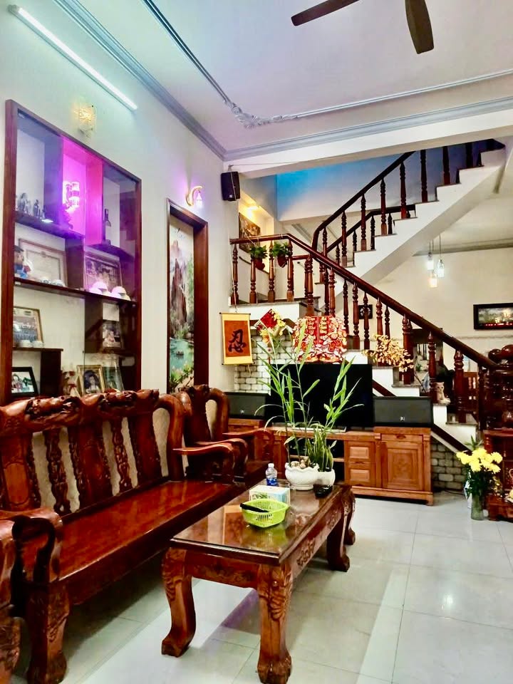 Nhà 100m² Full Thổ Cư, 3 Tầng Mặt Tiền Đường 7m TP. Thủ Đức - 6 Tỷ Thương Lượng