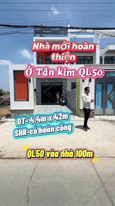 Nhà Mặt Tiền QL50 Long An - 186m² - 4PN - Giá 3.5 Tỷ