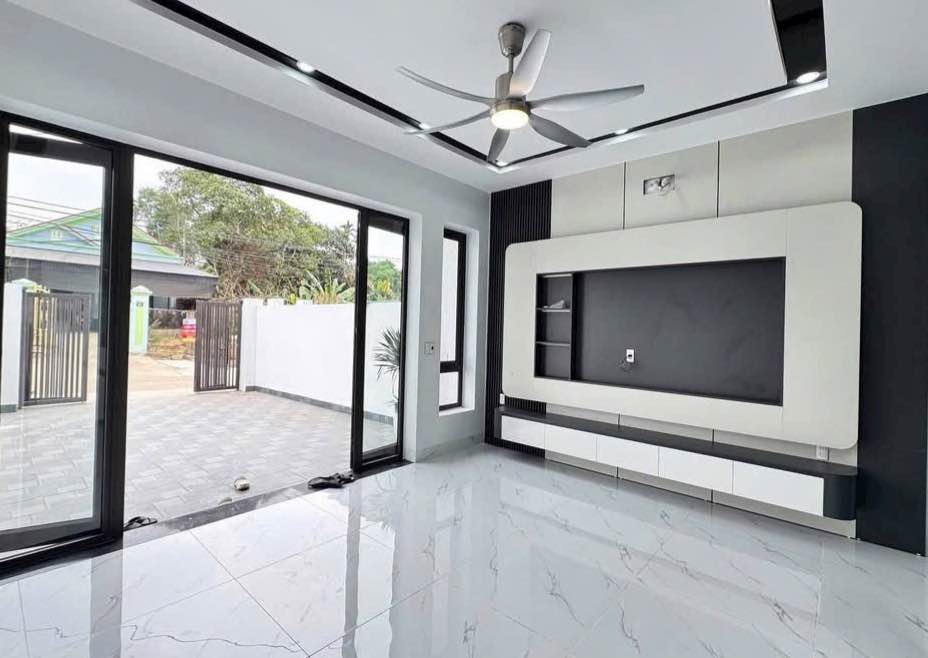 Nhà 2 Tầng Cầu Đán, Thái Nguyên - 100m² Kinh Doanh, Giá 3.2 Tỷ