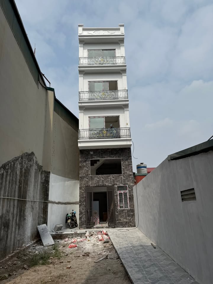 Nhà 5 Tầng Đông Mỹ, Thanh Trì 70m² Sổ Đỏ Chính Chủ - Giá 6 Tỷ