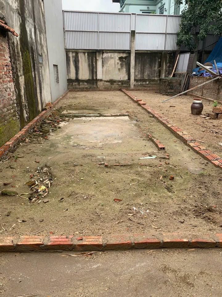 Đất Yên Phú - Liên Ninh 38m² giá 4.x tỷ - Chỉ 20m ra trục đường chính