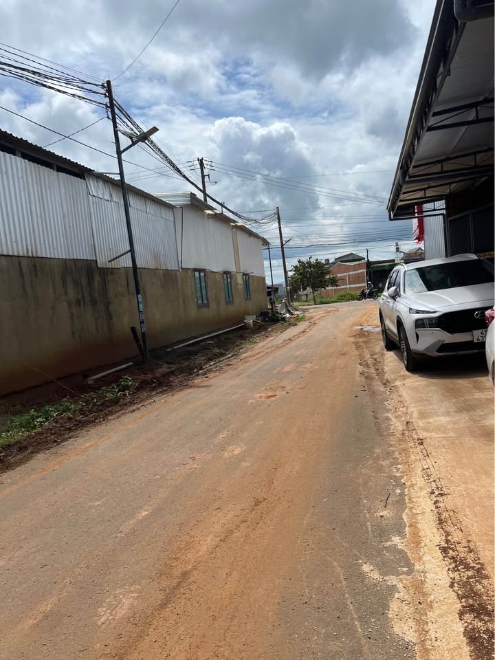 Bán Đất 290m² Mặt tiền Nguyễn Văn Cừ, Lộc Phát, Bảo Lộc - Giá 2.3 tỷ