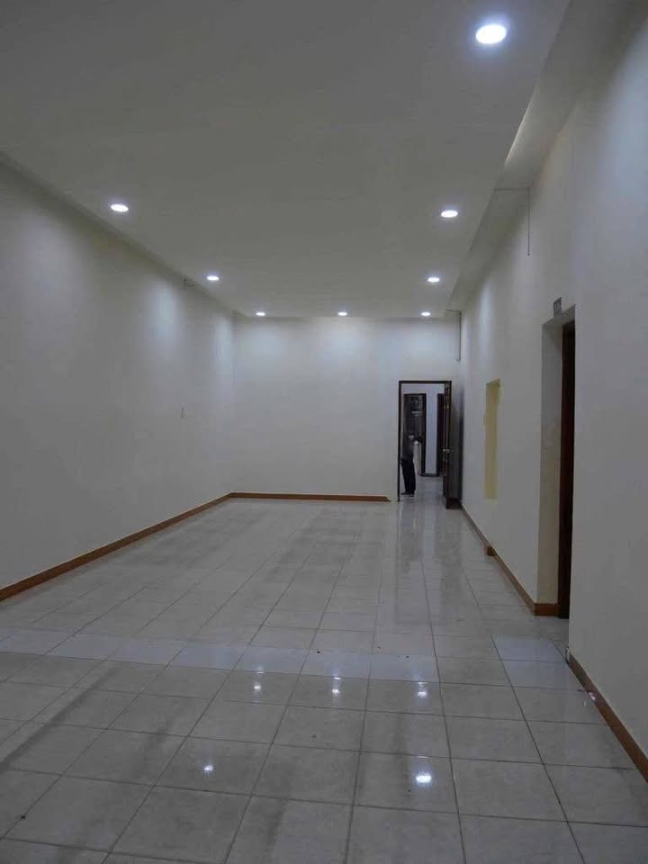 Nhà Mặt Tiền Lương Nhữ Học, Q5 - 60 Triệu/Tháng - Kinh Doanh Đỉnh Cao