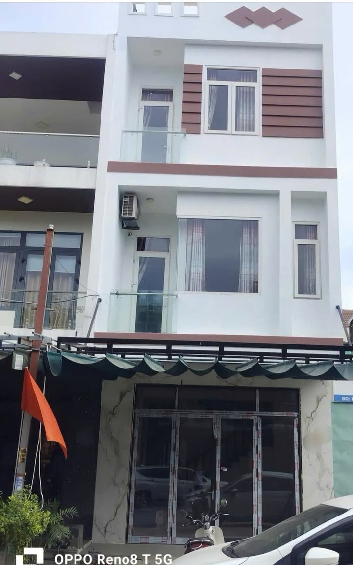 Cho thuê Nhà Mặt tiền Nguyễn Công Trứ Sơn Trà - 100m², 30 Triệu/tháng - Kinh doanh sầm uất