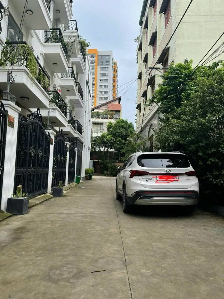 Nhà 1 Trệt 2 Lầu Hẻm Xe Hơi P. Hiệp Bình Chánh, TP. Thủ Đức - 25 Triệu/tháng