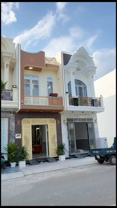 Nhà Mặt Tiền Tân Cổ Điển 64m² - 3PN Tầng Trệt, Hướng Đông Nam, Ninh Kiều