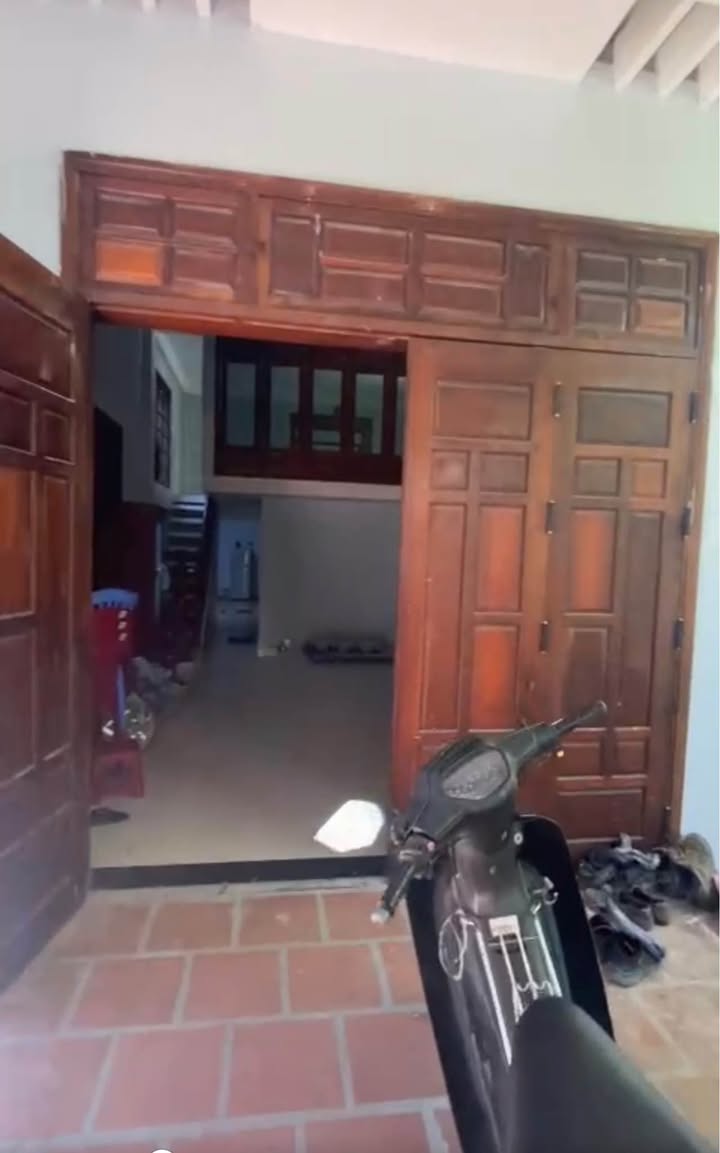 Nhà Gác Lửng MT Ngô Xuân Thu 150m² - Gần CĐ GTVT, Giá 6.5 Triệu