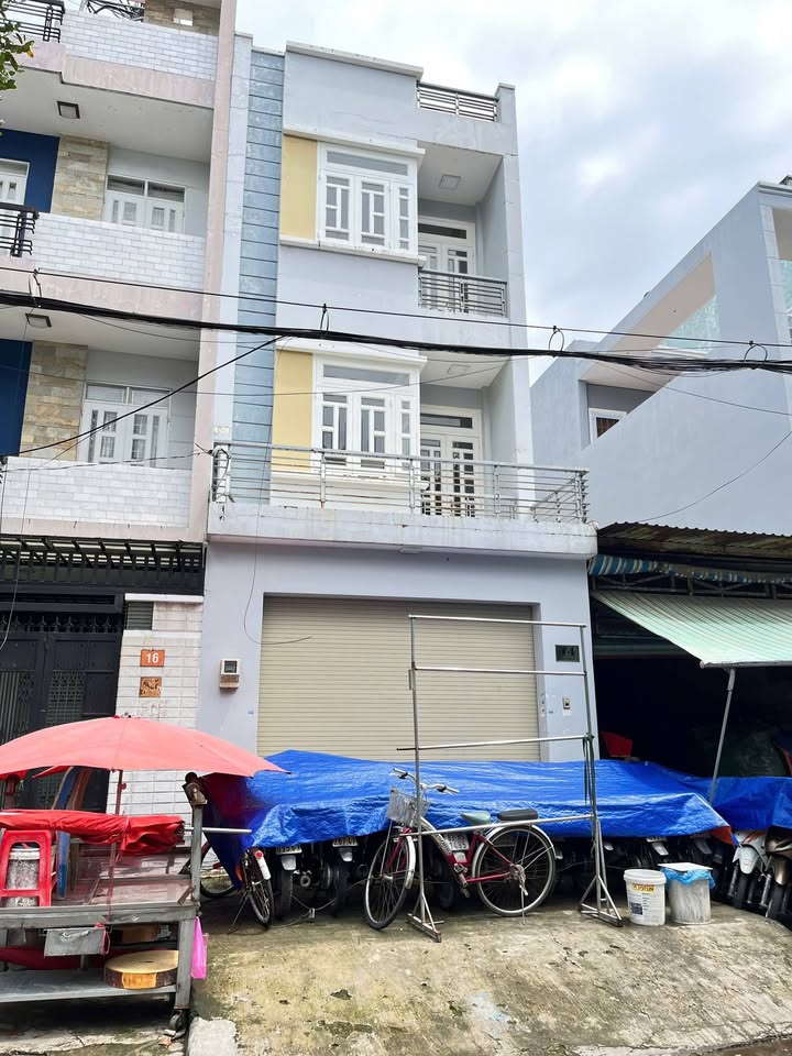 Nhà 3 Tầng 4PN P.Tân Tạo, Bình Tân - Giá 15 Triệu/Tháng