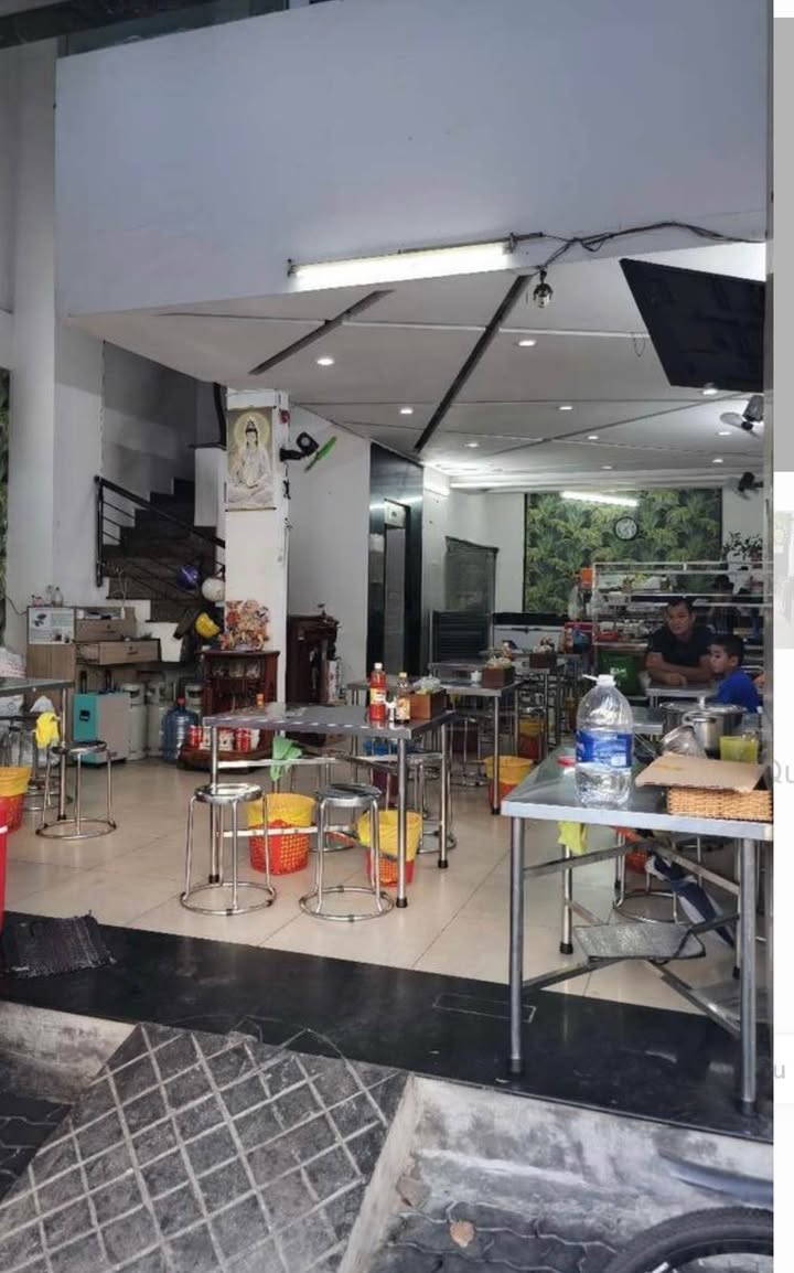 Mặt bằng kinh doanh Cửu Long, Q10 - 96m² - 50 triệu/tháng - Sầm uất