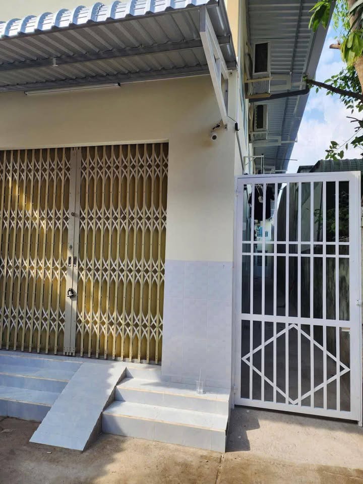 Nhà trọ hẻm 68 đường 3/2, Ninh Kiều - 135m², 9 phòng, giá 3.9 tỷ