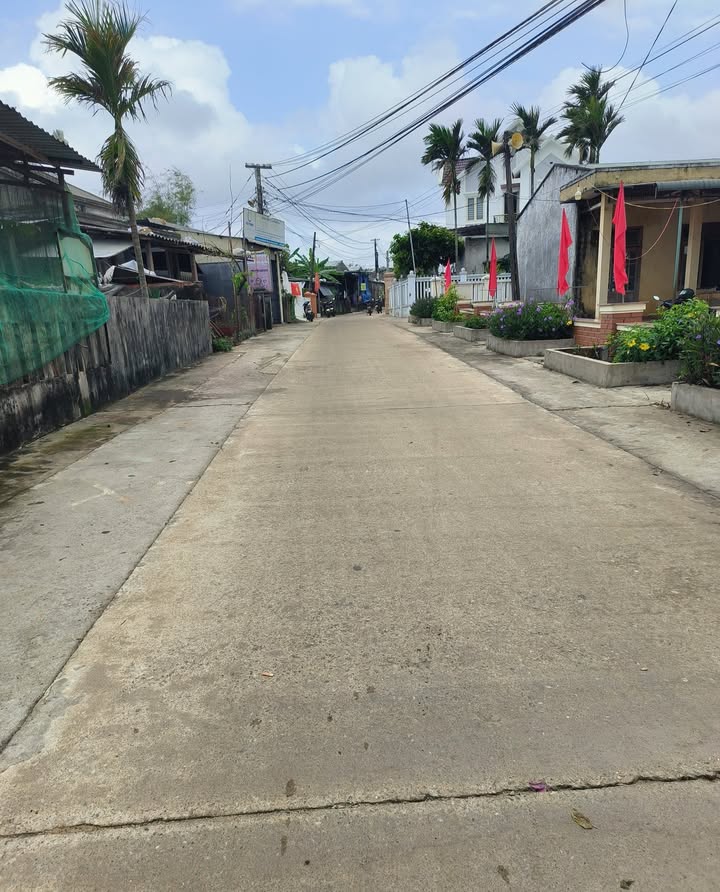 Bán Gấp 2 Lô Đất Liền Kề An Cường, Quảng Ngãi - 300m², Cách Biển 150m