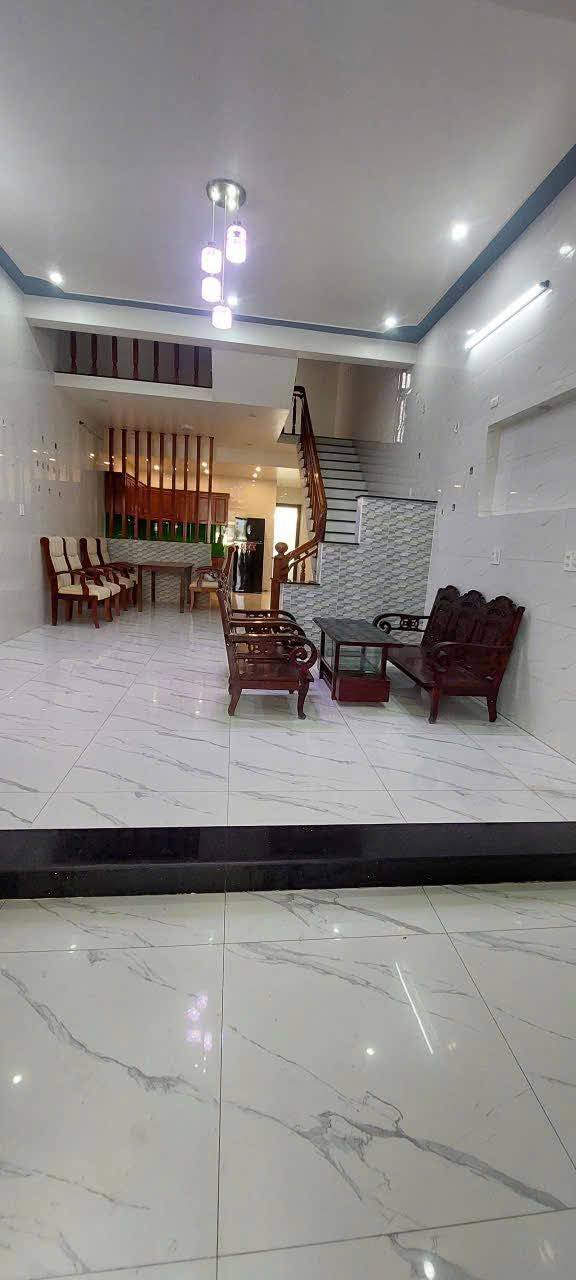 Cho thuê nhà mặt tiền KĐT An Phú Sinh, Quảng Ngãi - 11 Triệu/tháng