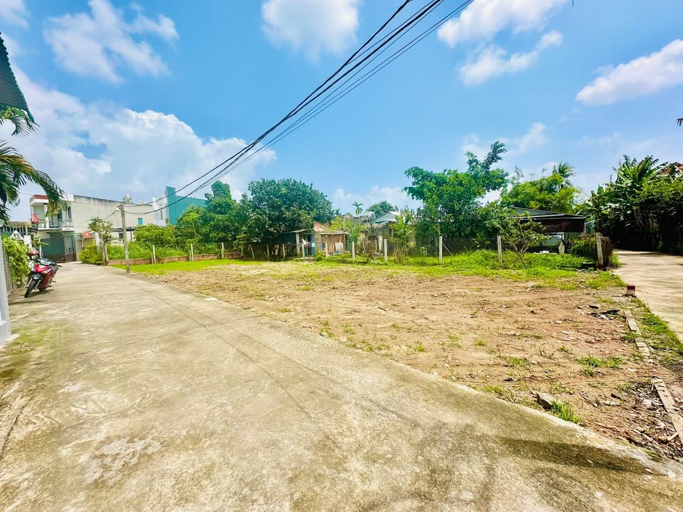 Đất Nền Tư Nghĩa 112m² - Gần Trường, Sổ Đỏ Sẵn Sàng Giao Dịch