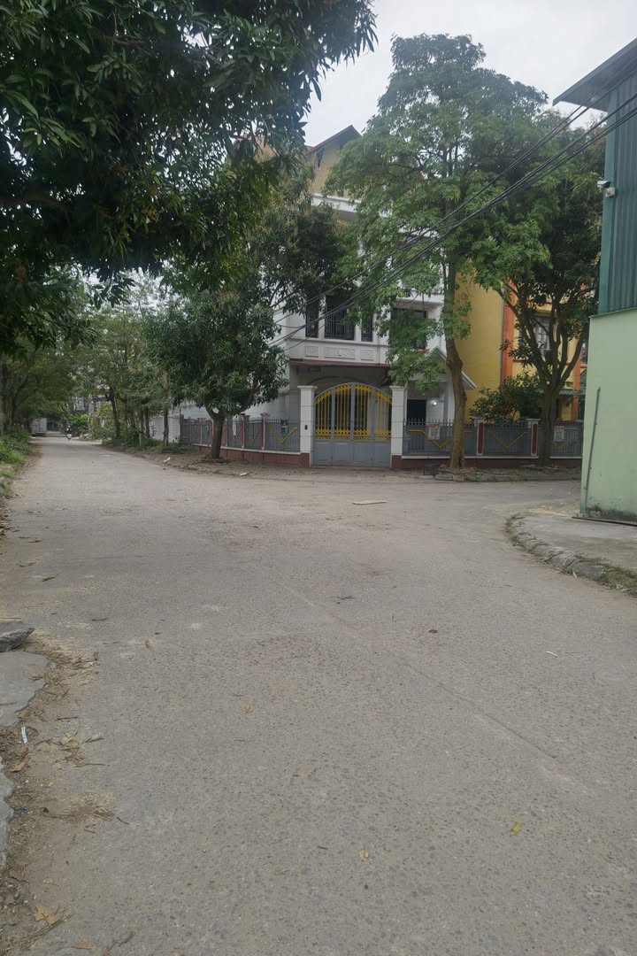 Biệt Thự 120m² Từ Sơn, Bắc Ninh - 4 Tầng, Sổ Đỏ Chính Chủ, Giá 9.x Tỷ